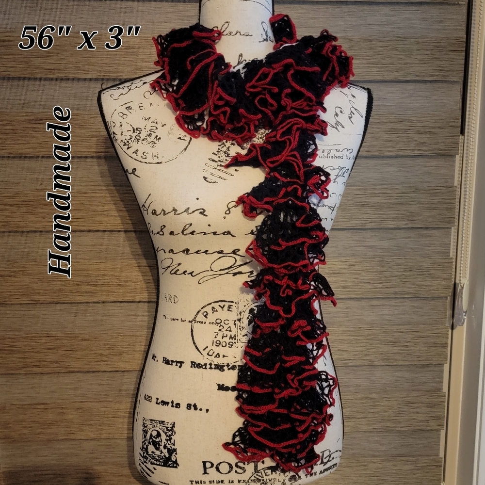 Handmade Knit black,red and white - Picture 1 of 3
